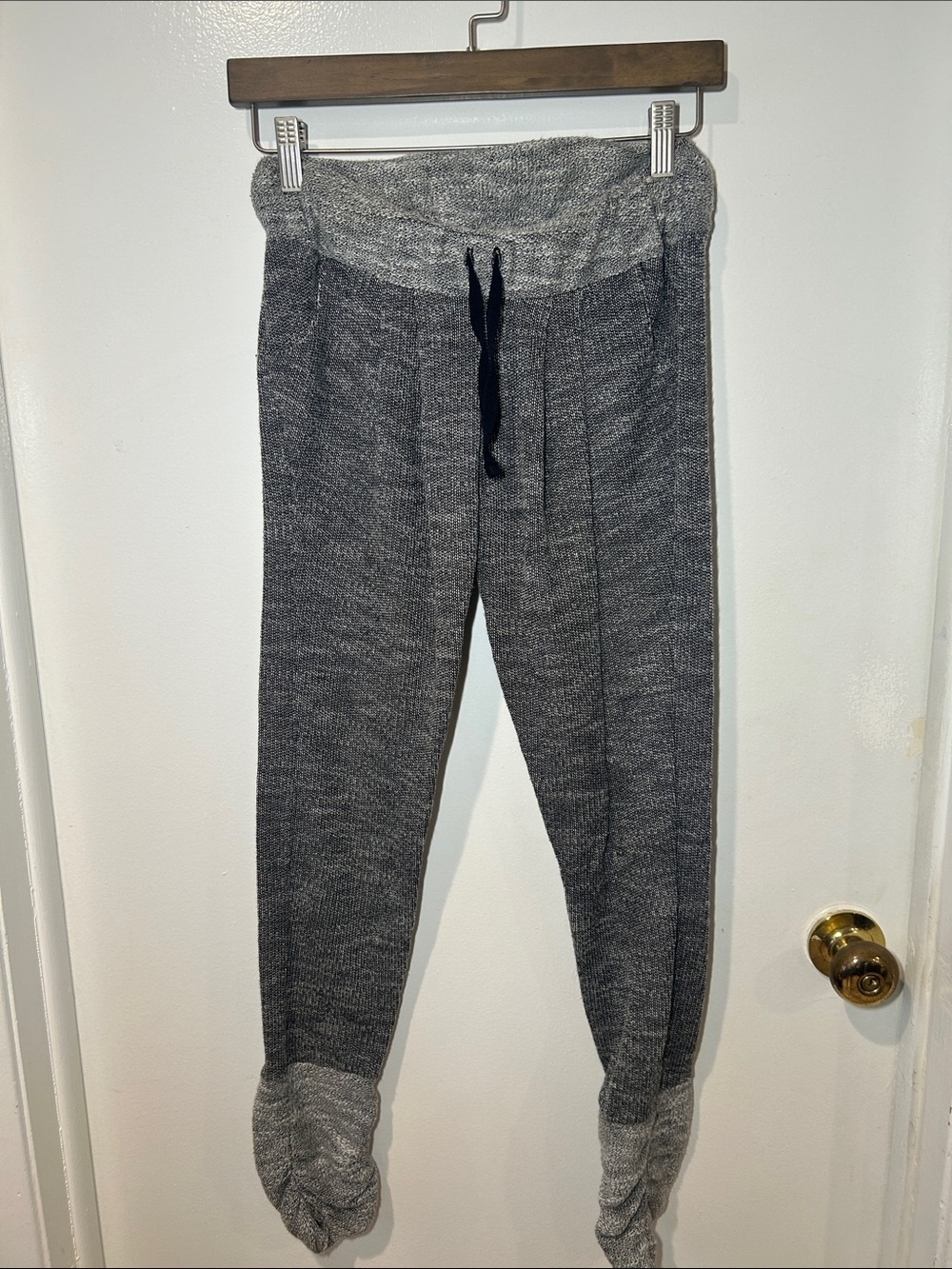 H&M Gray Marled Knit Joggers with Drawstring size XS/2